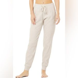 Alo muse sweatpants